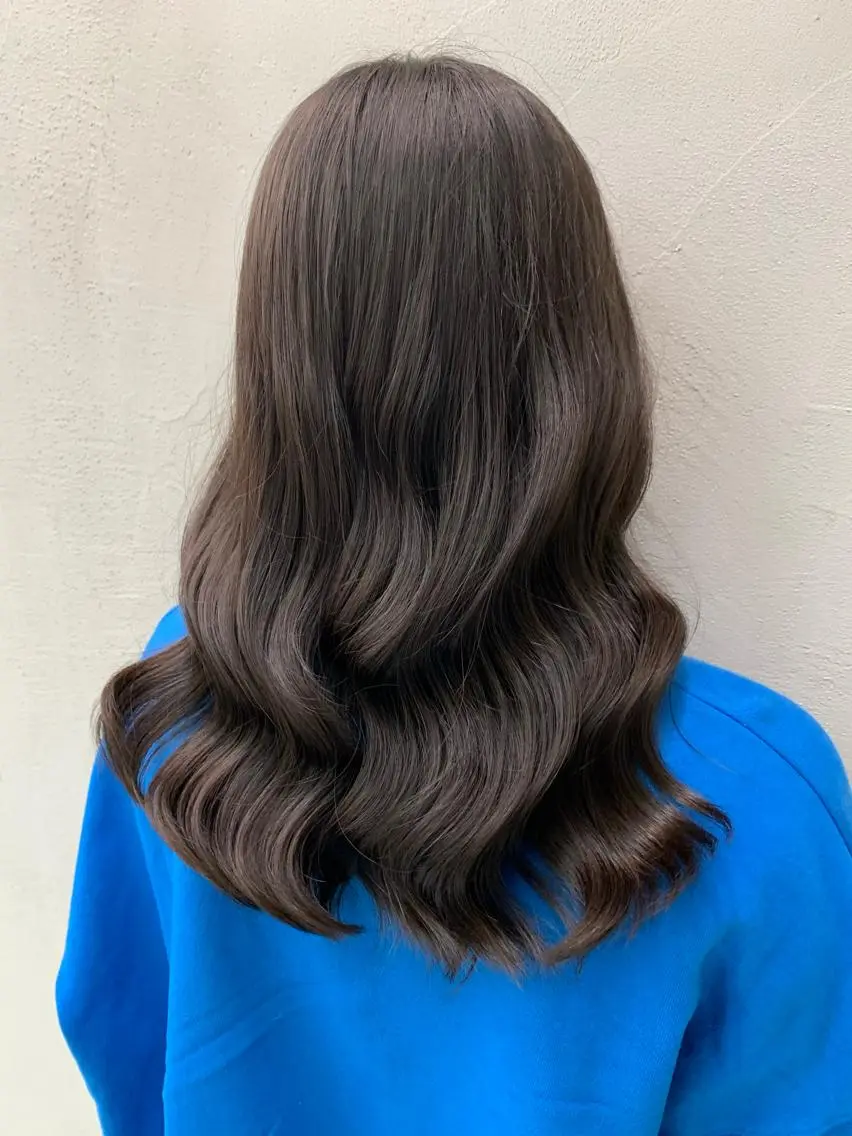 ミディアム カラー ヘアアレンジ ヘアカラー トリートメント RYOSUKE ハイトーンのヘアスタイル