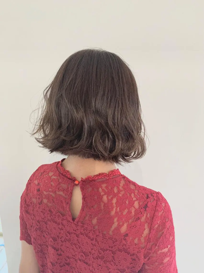 ミディアム カラー パーマ ヘアアレンジ アディクシーカラー 透明感カラー 加藤 綾華のヘアスタイル