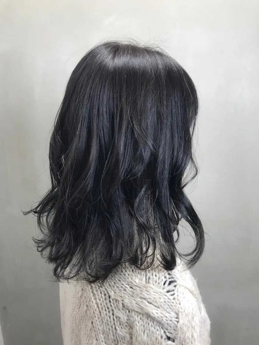 ミディアム カラー ダークグレー 【透明感、艶髪】西村 有司のヘアスタイル