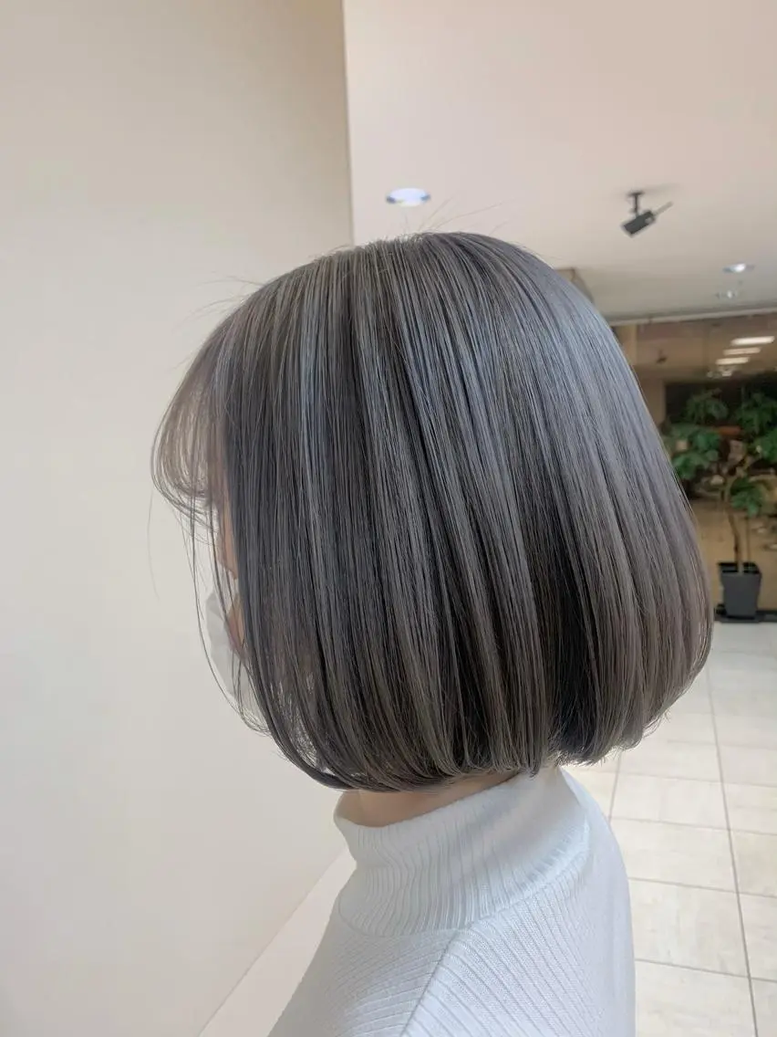 ミディアム カラー ヘアアレンジ ヘアカラー トリートメント 【Sweep】おじま のぞみのヘアスタイル