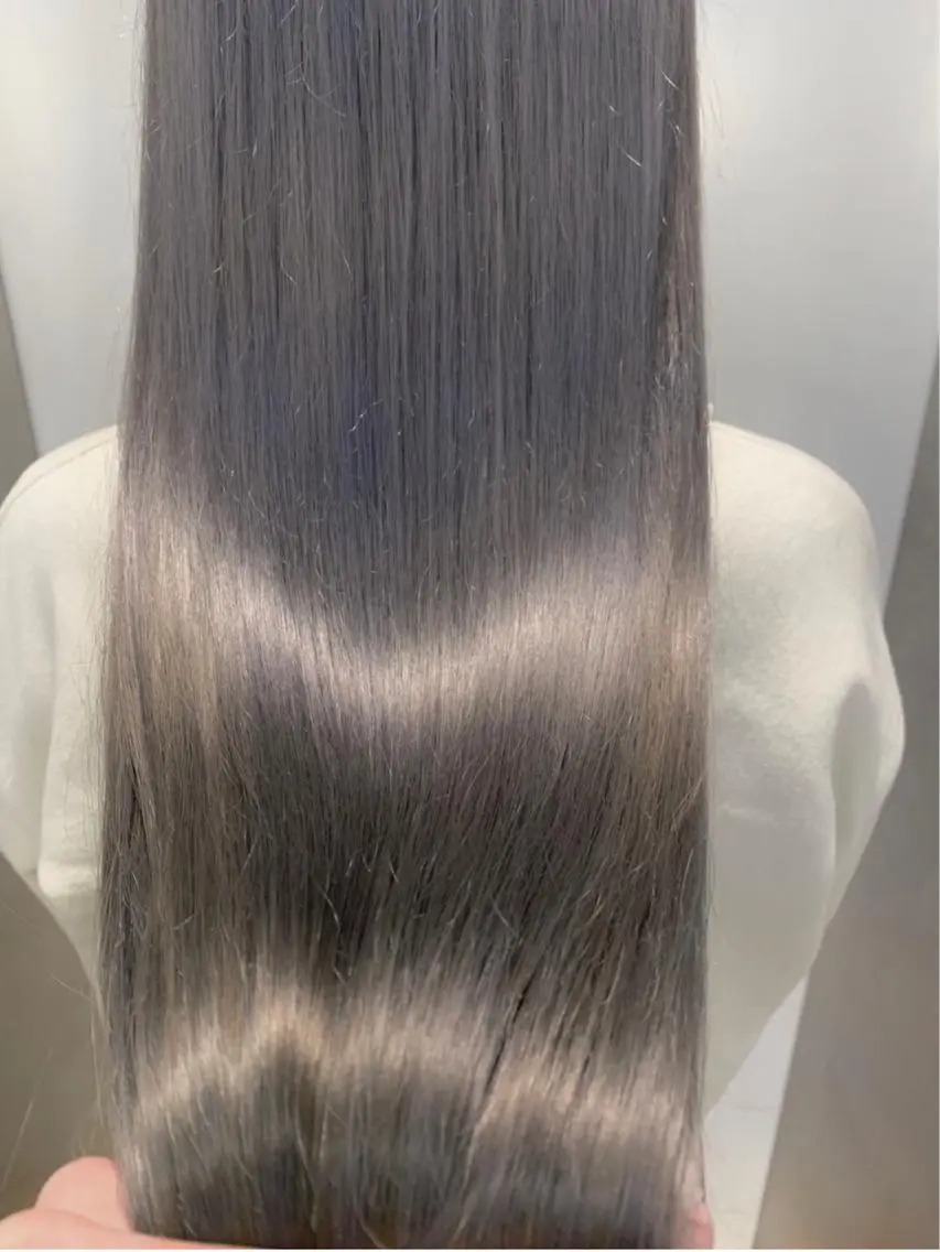 ロング カラー 天野 利咲のヘアスタイル