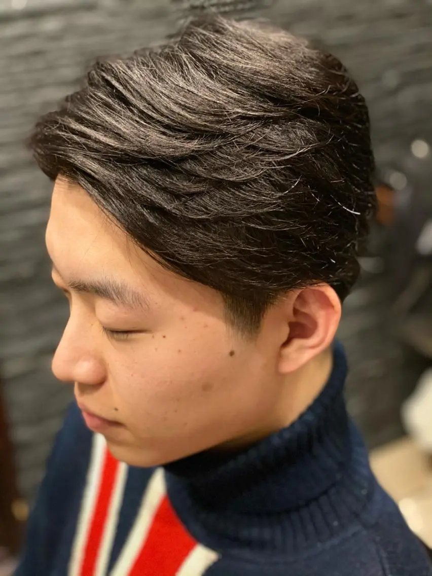 ミディアム メンズ 波岡 萩斗のヘアスタイル