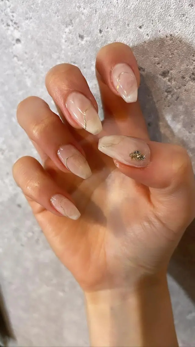 ネイル 持ち込み 関根 未来のネイルデザイン