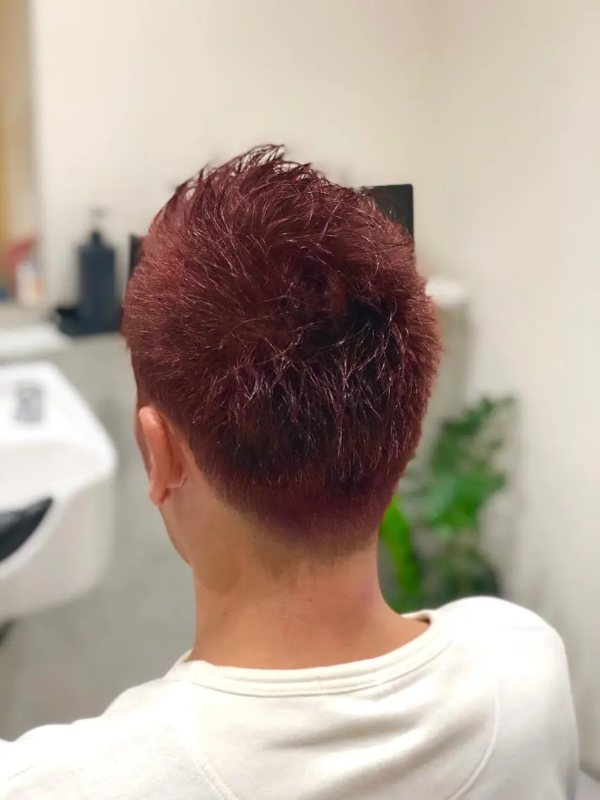 ショート カラー メンズ メンズブリーチ 黒髪 ブリーチ ブリーチなしカラー ✨髪質改善🎨 杉本賢人のヘアスタイル