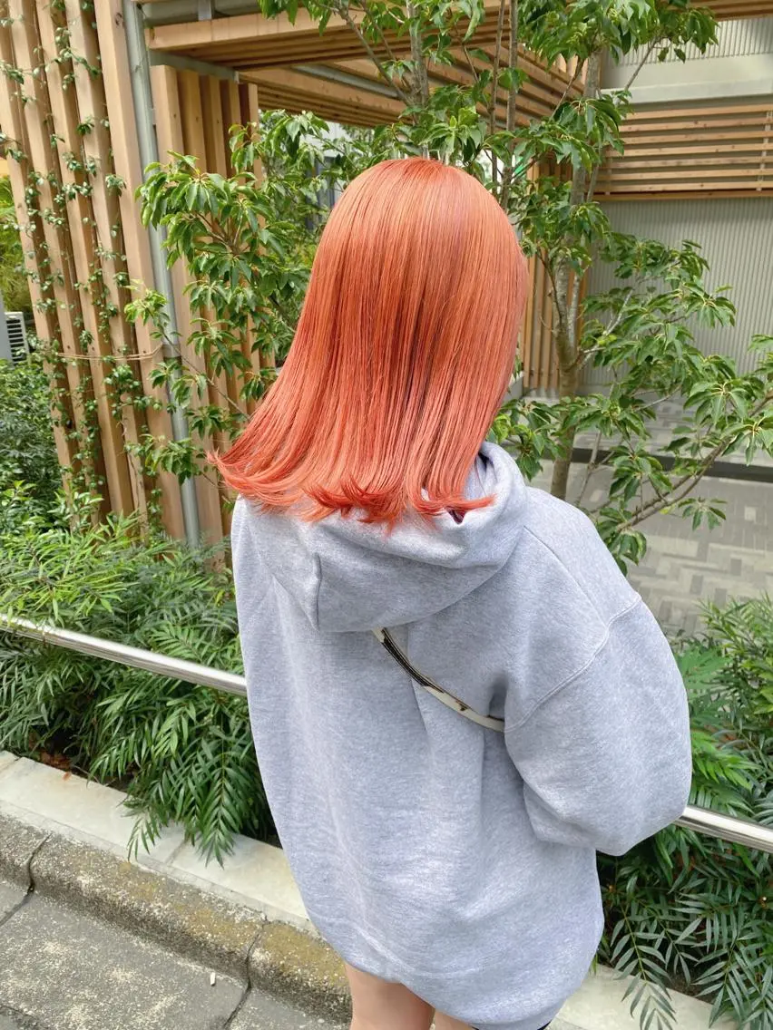 セミロング カラー ヘアアレンジ オレンジ ピンクカラー ヘアカラー トリートメント Flamme Annaのヘアスタイル