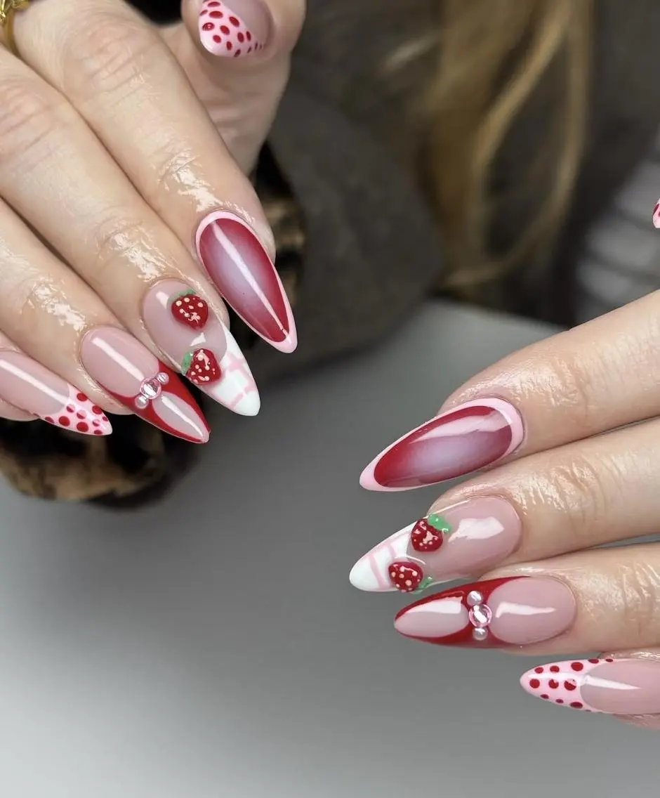 ネイル 長さ出し ガーリー キラキラネイル 韓国ネイル ロングネイル ハンドネイル Umee Nailのネイルデザイン