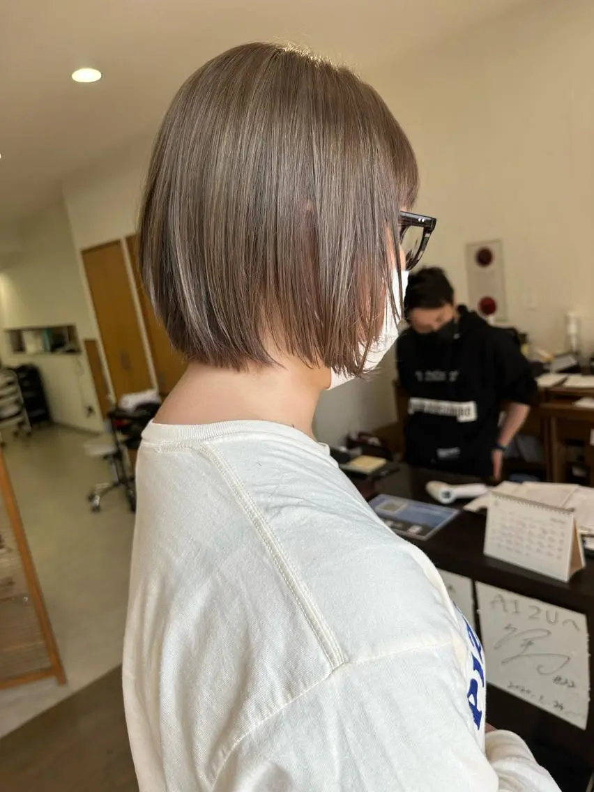 ショート カラー カット ヘアカラー トリートメント ブリーチカラー🫧 森　凪沙のヘアスタイル