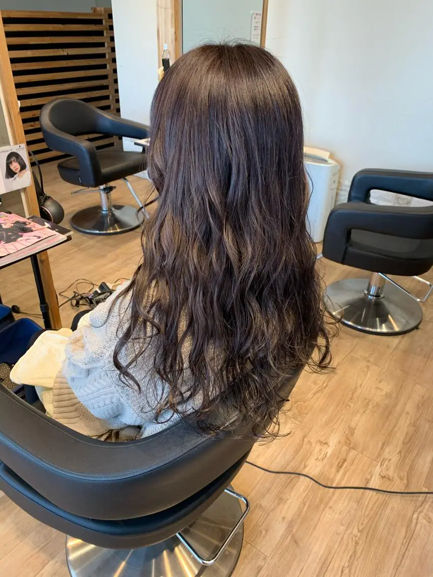 ロング カラー ラベンダーカラー ヘアカラー 大久保 隆蔵のヘアスタイル