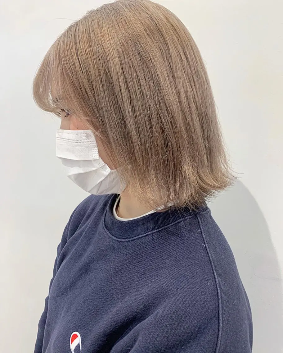 ミディアム カラー ブリーチ カット ヘアカラー トリートメント 透明感♡︎♡︎ 佐々木早苗のヘアスタイル
