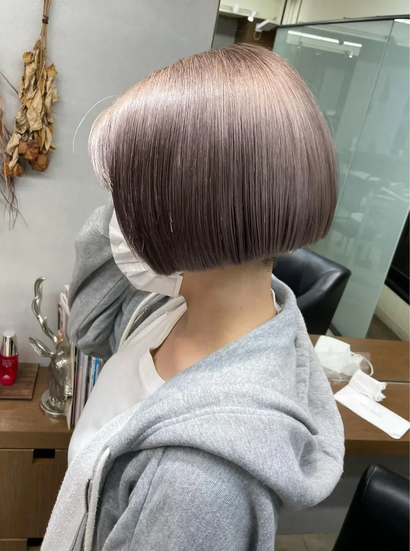 カラー カット yasuハイトーン/ デザインカラーのヘアスタイル