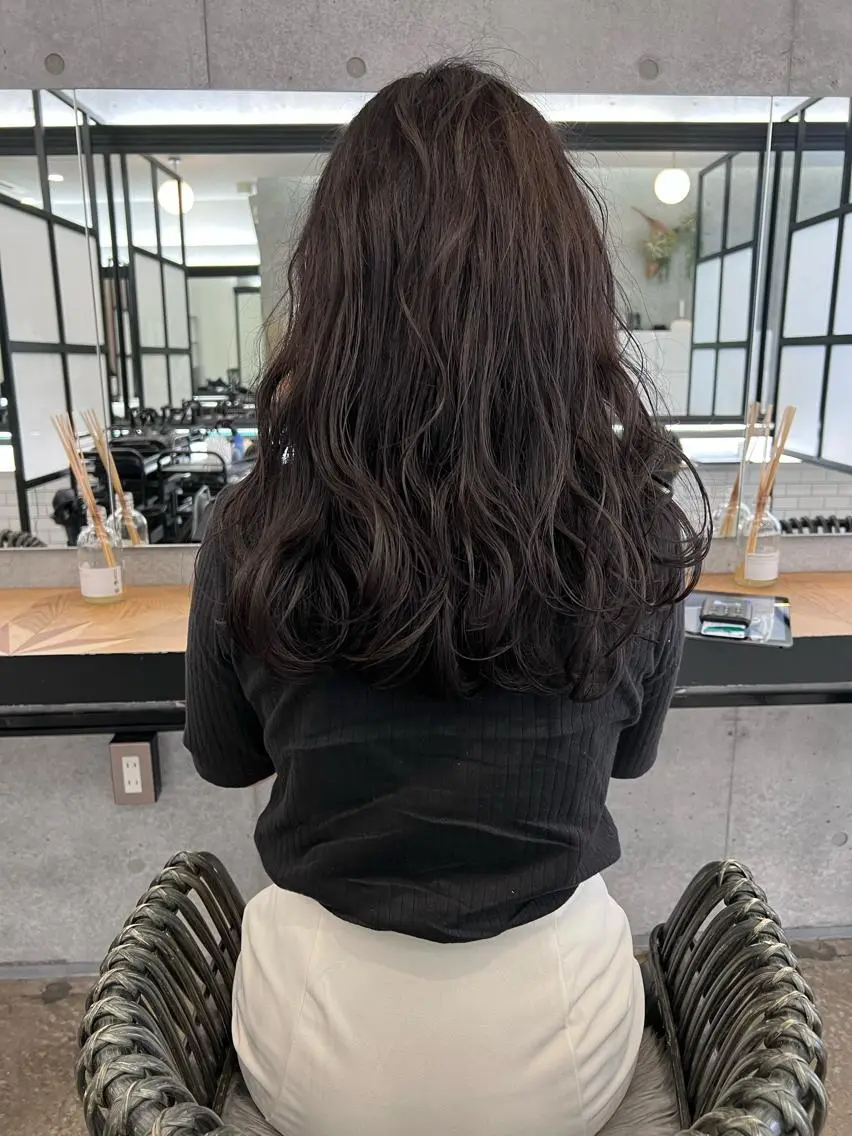 セミロング パーマ くせっ毛カット タツヤのヘアスタイル