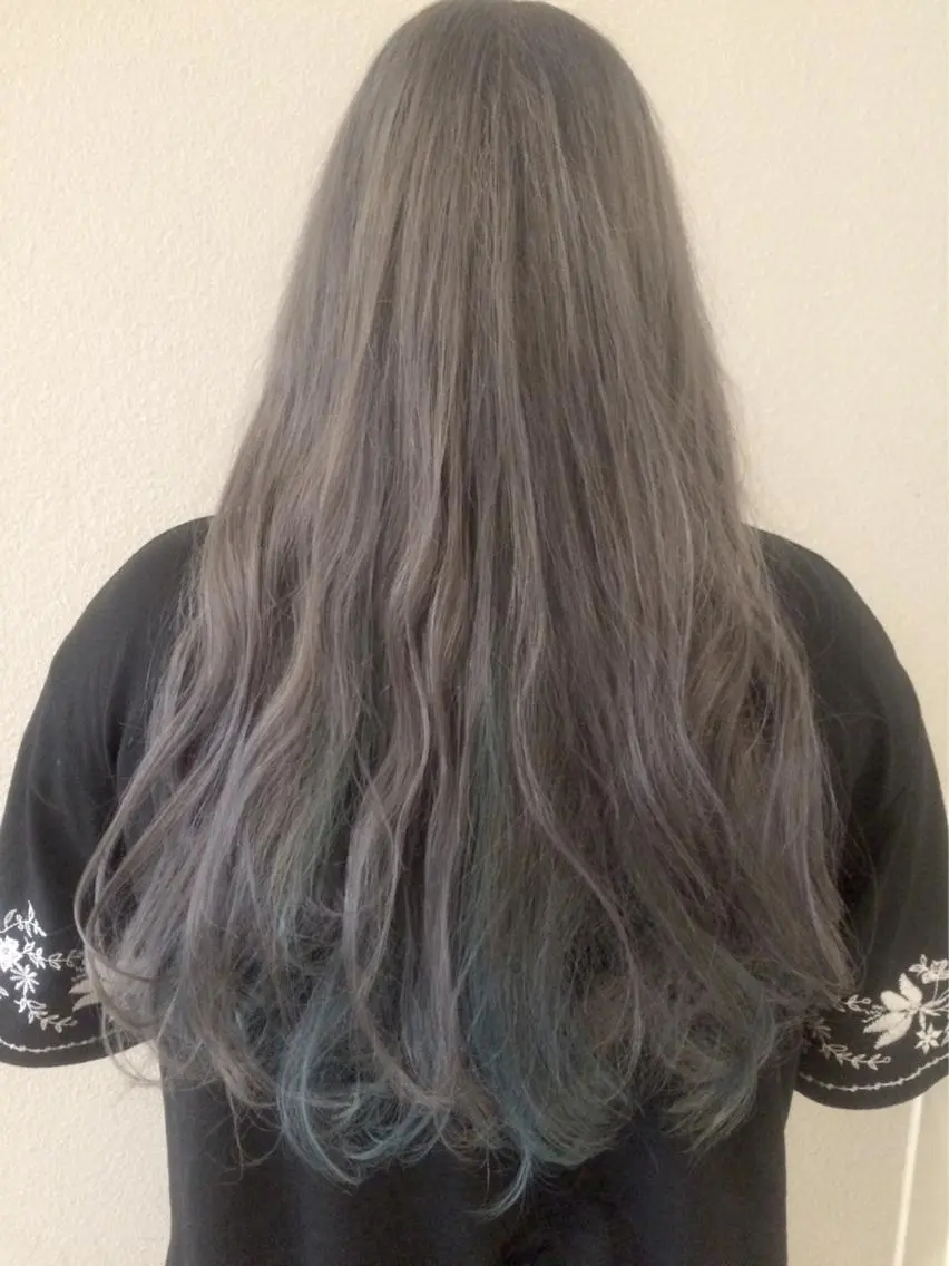 カラー 龍 門のヘアスタイル