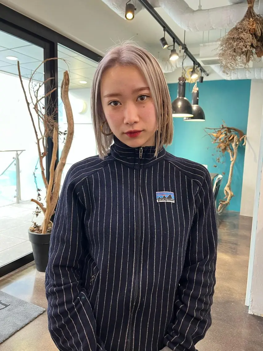 ミディアム 宮腰 瑠果のヘアスタイル
