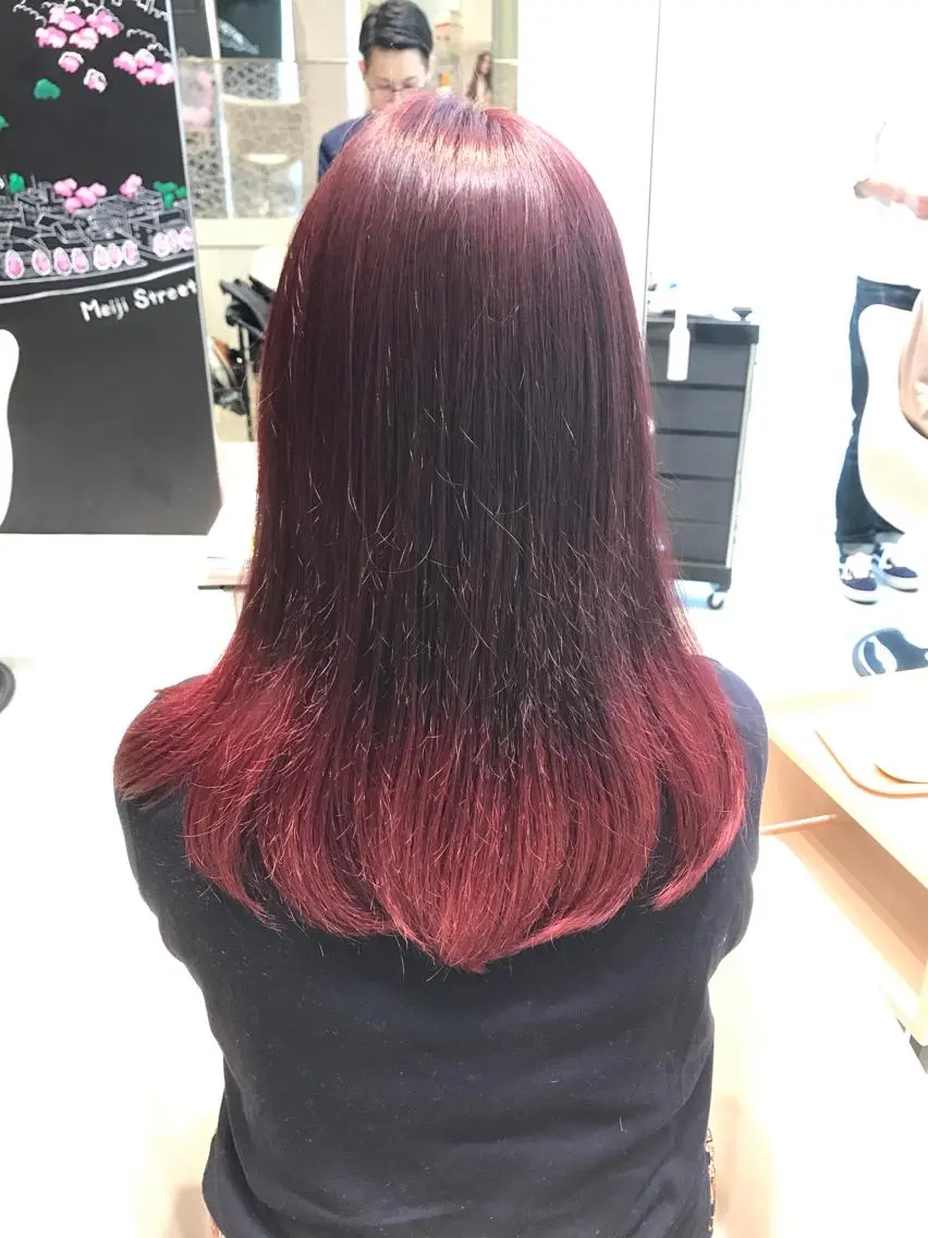 セミロング カラー ヘアアレンジ グラデーションカラー 代表 KANZOのエステ・リラクイメージ