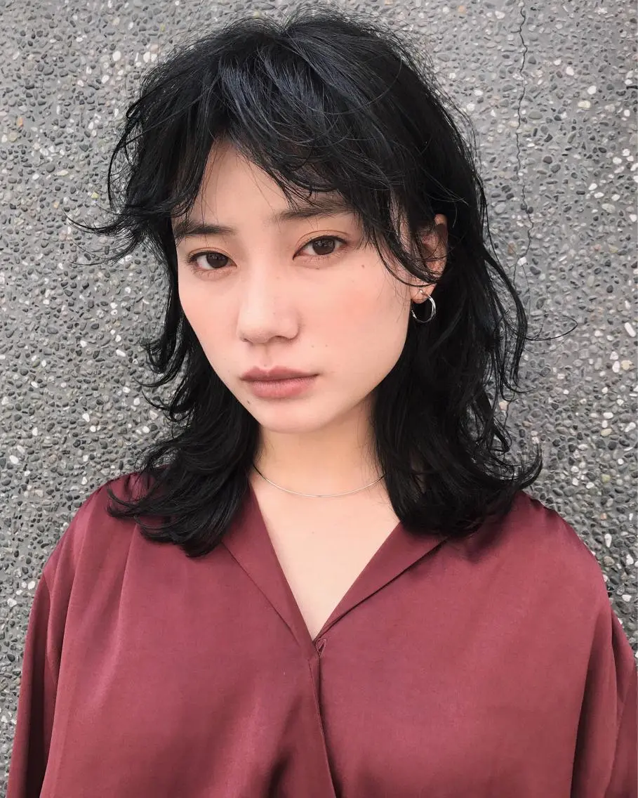 ミディアム カラー パーマ ヘアアレンジ グレージュ カット ヘアカラー トリートメント 松田 亮葉のヘアスタイル