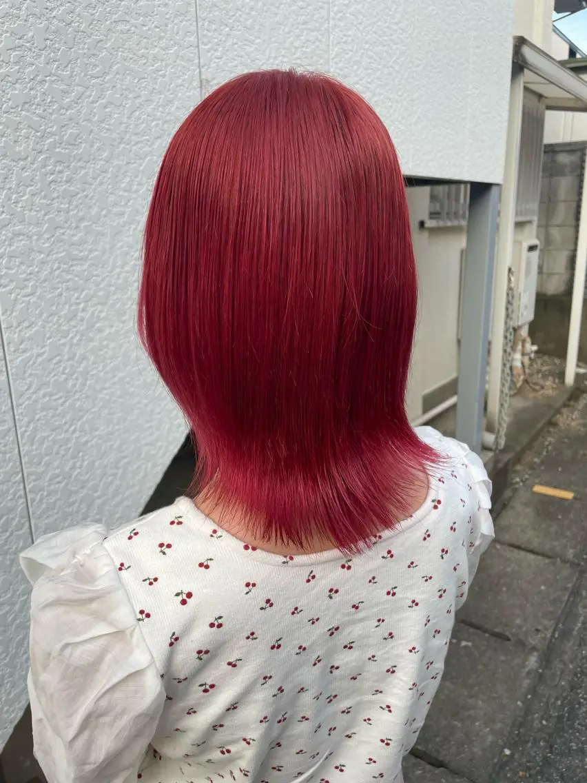 ミディアム カラー ブリーチ ケアブリーチ ダブルカラー レッドカラー インナーカラー 推し ブリーチ 髪質改善のヘアスタイル