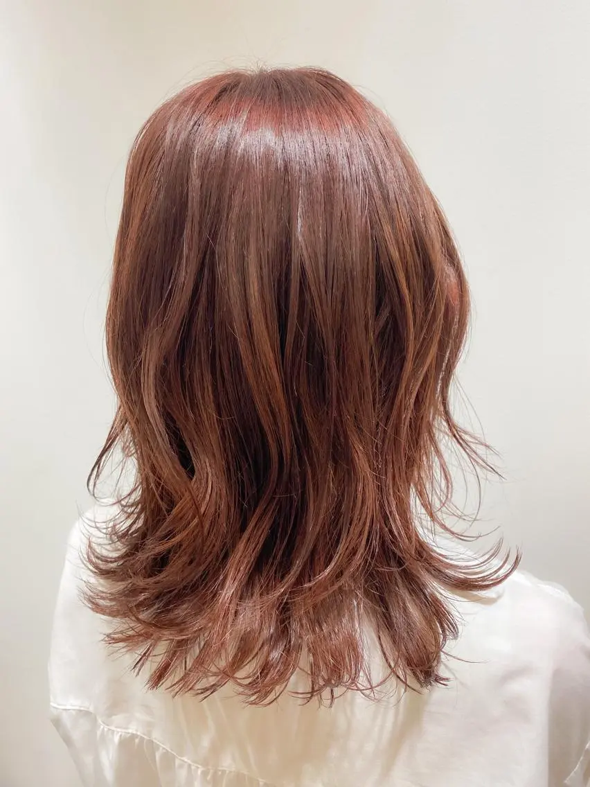 ミディアム ピンクブラウン 福元友梨 ディレクター✂️のヘアスタイル