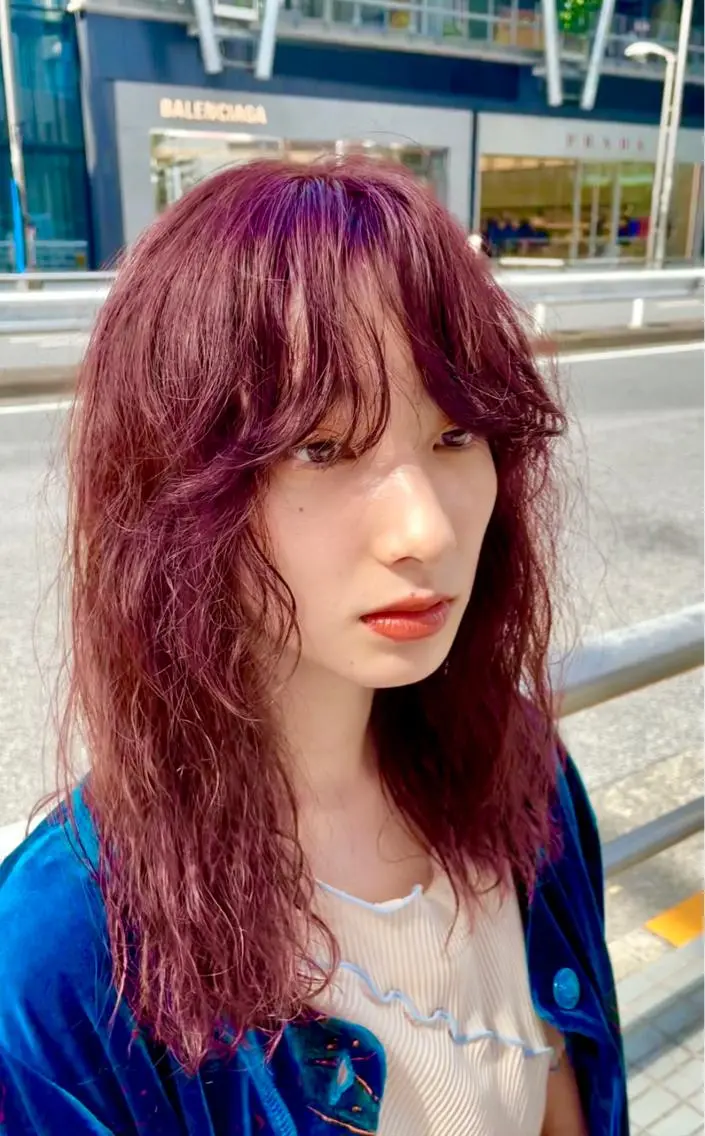 セミロング カラー ブリーチ ブラウンカラー レッドカラー レッドブラウン パーマウルフショート 濱田匠のヘアスタイル