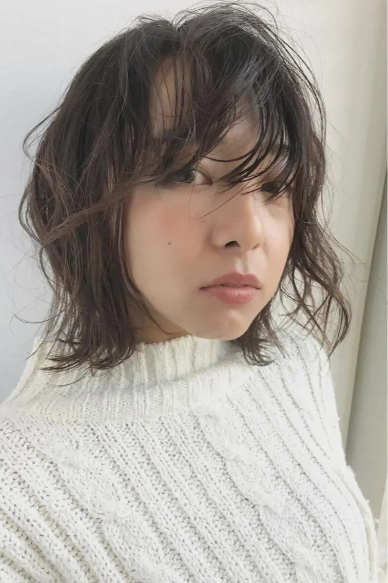 ミディアム パーマ ミディアムパーマ エイジングケア/大人 デザイン/FRAMEのヘアスタイル