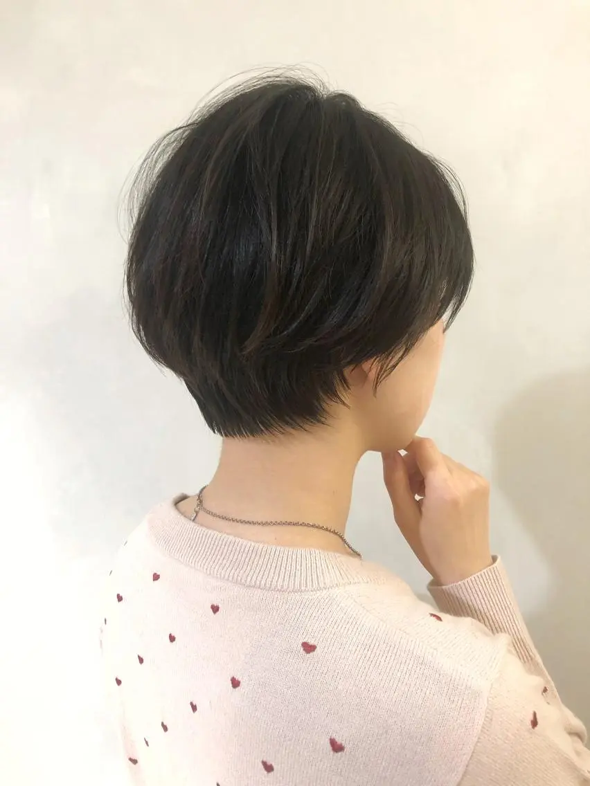 ショート カラー ショートボブ 丸みショート グレージュ ボブ ショートヘア 徳本 駿太のヘアスタイル