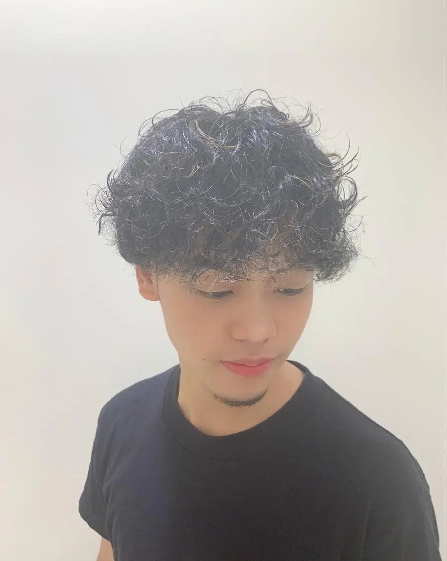 ミディアム パーマ 山内 敢史のヘアスタイル
