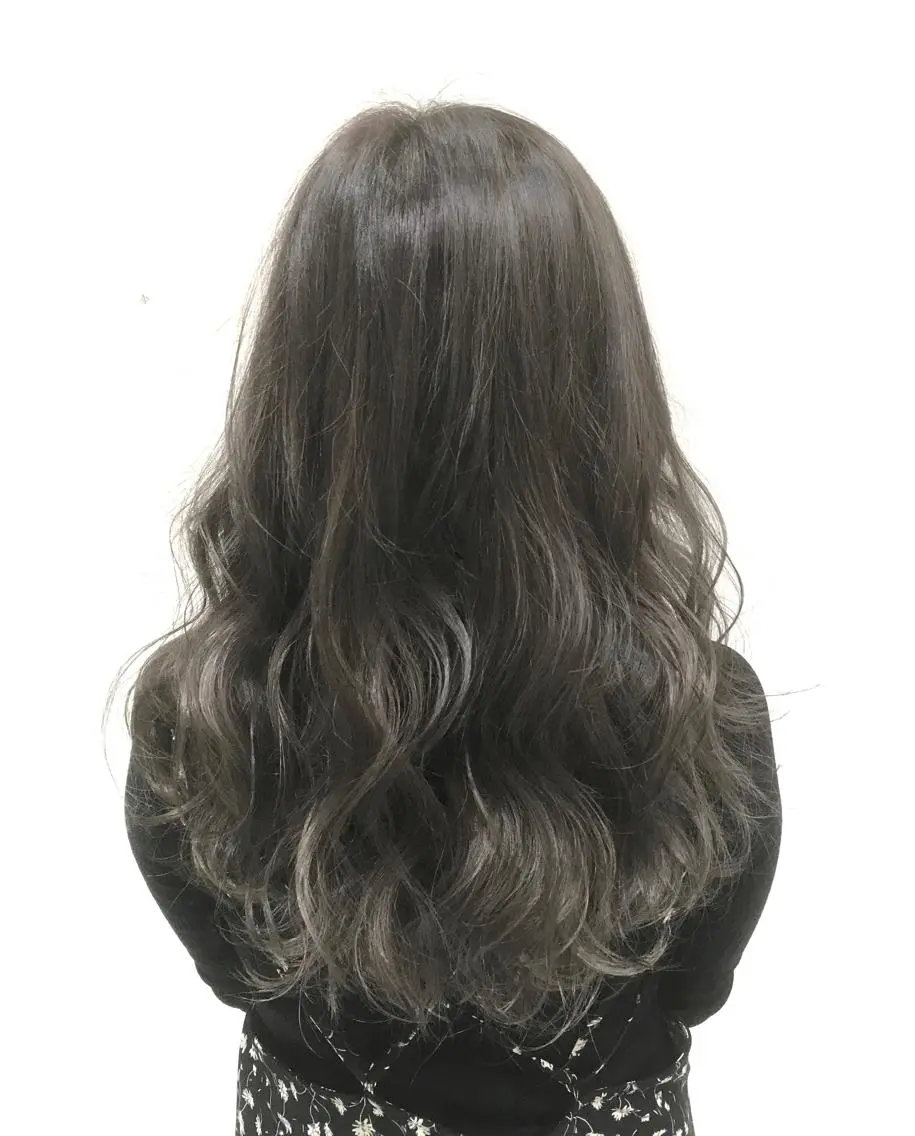 ロング ヘアカラー ブリーチカラー☆ 再生トリートメントのヘアスタイル