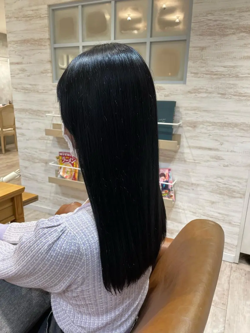 ロング カラー 黒髪 ブルーカラー ブルーブラック 透明感カラー トリートメント ヘアカラー トリートメント 🌼 じゅりなのヘアスタイル