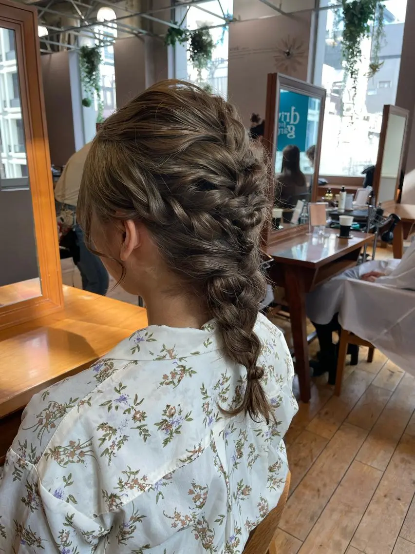ロング ヘアセット 為近日向子🐥暖色 💘顔周りカット🌈のヘアスタイル