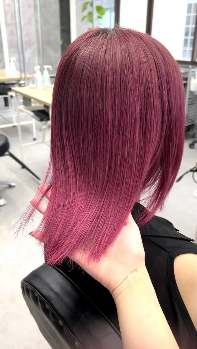 ミディアム パープルカラー 髪質改善 ワンズリー中明度 店舗公式のヘアスタイル
