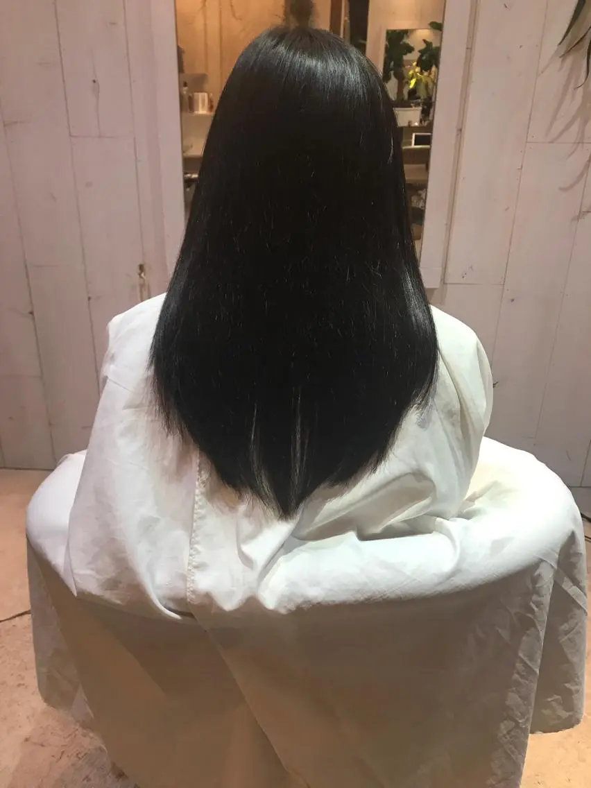 ロング 長尾 桃佳のヘアスタイル