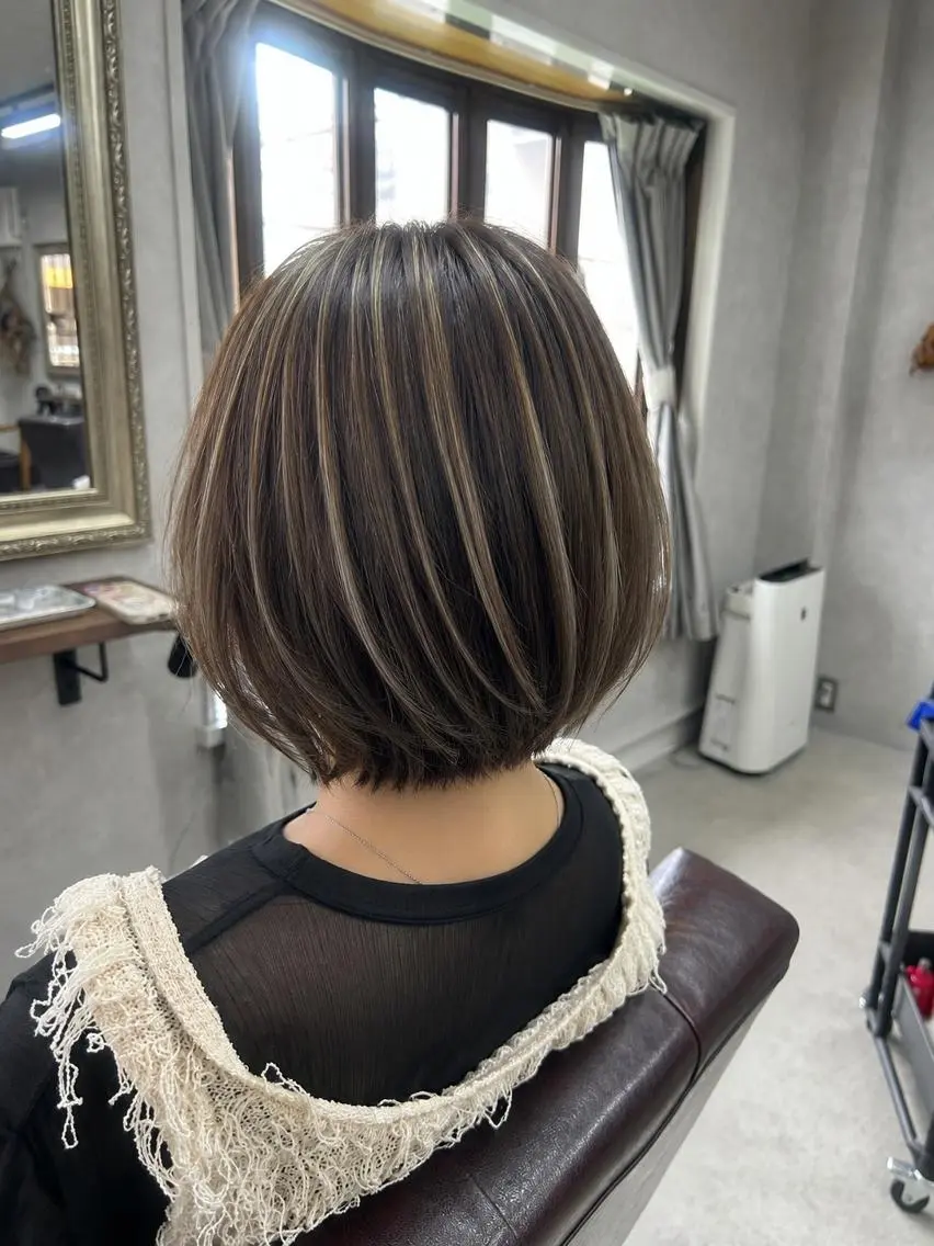 カラー デザインカラー Lienのヘアスタイル