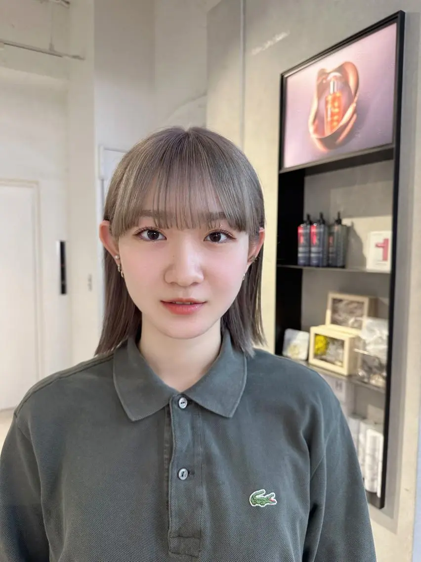 ミディアム カラー ヘアアレンジ ハイトーン特化 pepe🎀のヘアスタイル