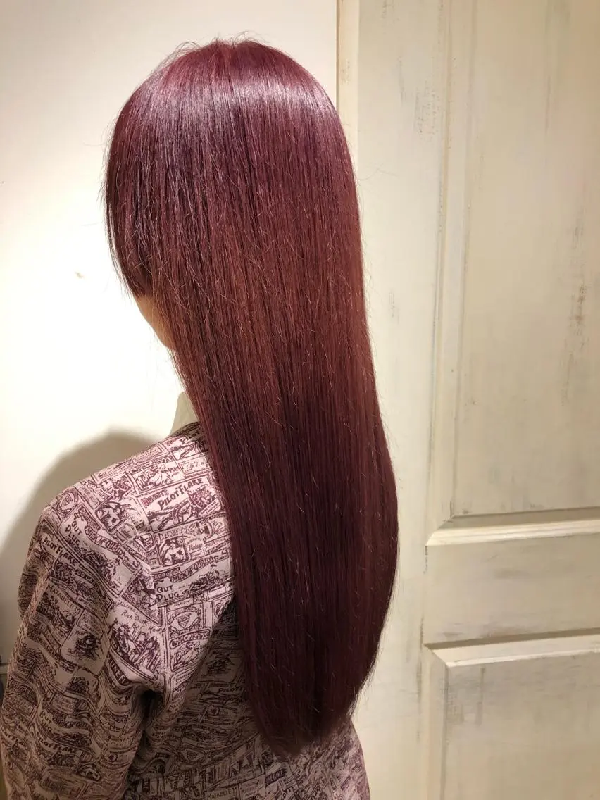 ロング カラー レイヤー×艶髪特化 マネージャー安藤光司のヘアスタイル