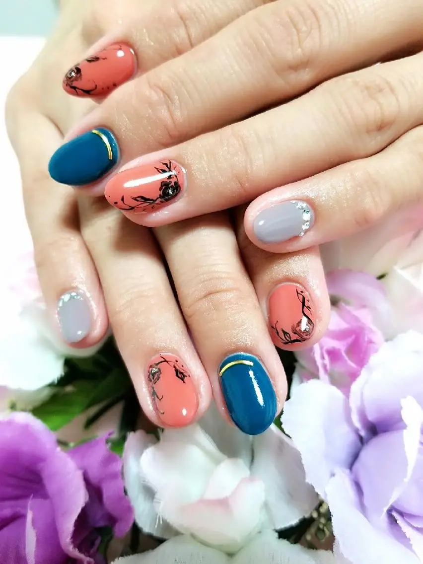 ネイル アートネイル フラワーネイル nail salon ipuniのネイルデザイン