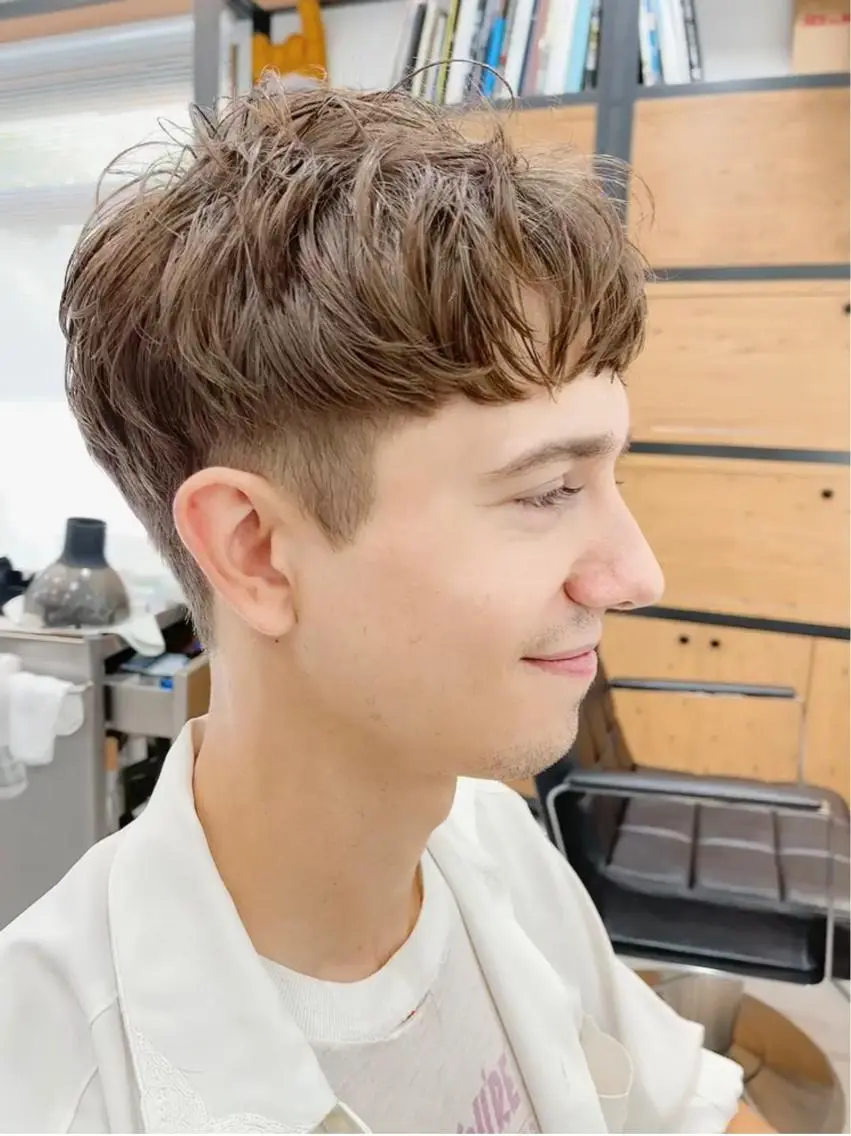 ショート パーマ メンズ マッシュ メンズパーマ ショートヘア カット ヘアカラー パーマ 縮毛矯正 トリートメント メンズパーマ タカキリョウのヘアスタイル
