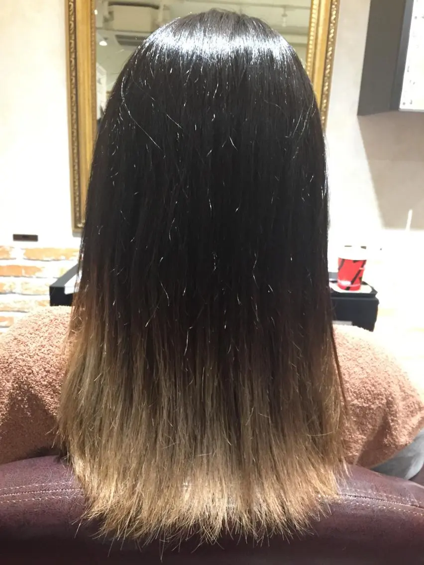 ショート ミディアム セミロング ロング カラー グラデーションカラー 小林 美央のヘアスタイル