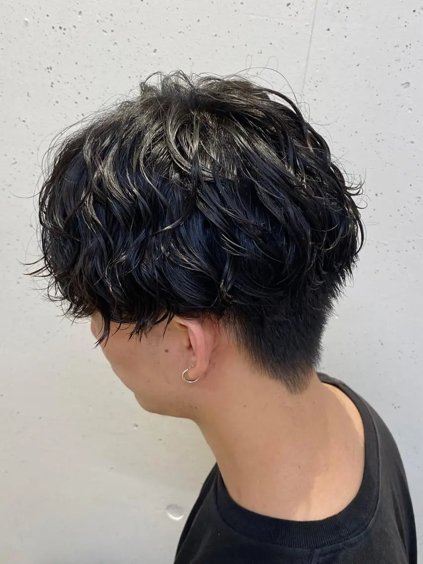 パーマ メンズ 赤嶺 毅史のヘアスタイル
