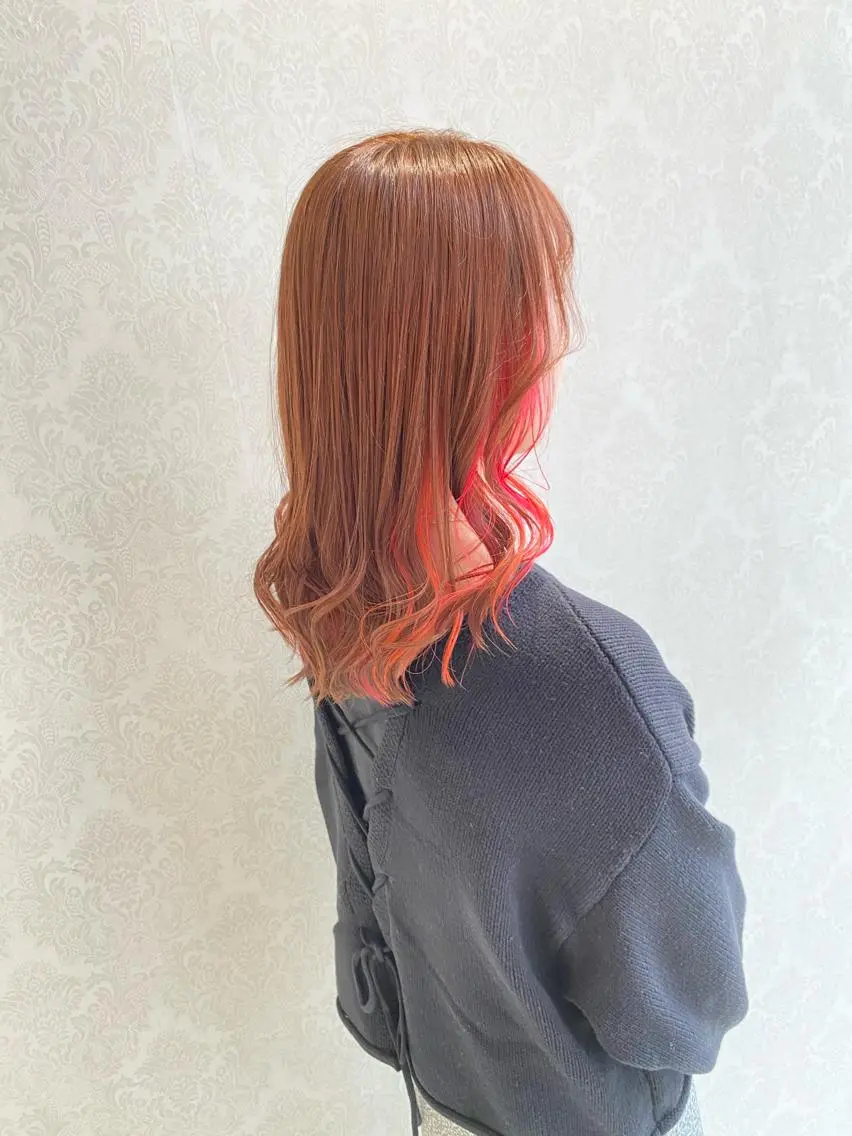 セミロング カラー ユニコーンカラー ヘアカラー デザインカラー✨新倉 佑奈のヘアスタイル