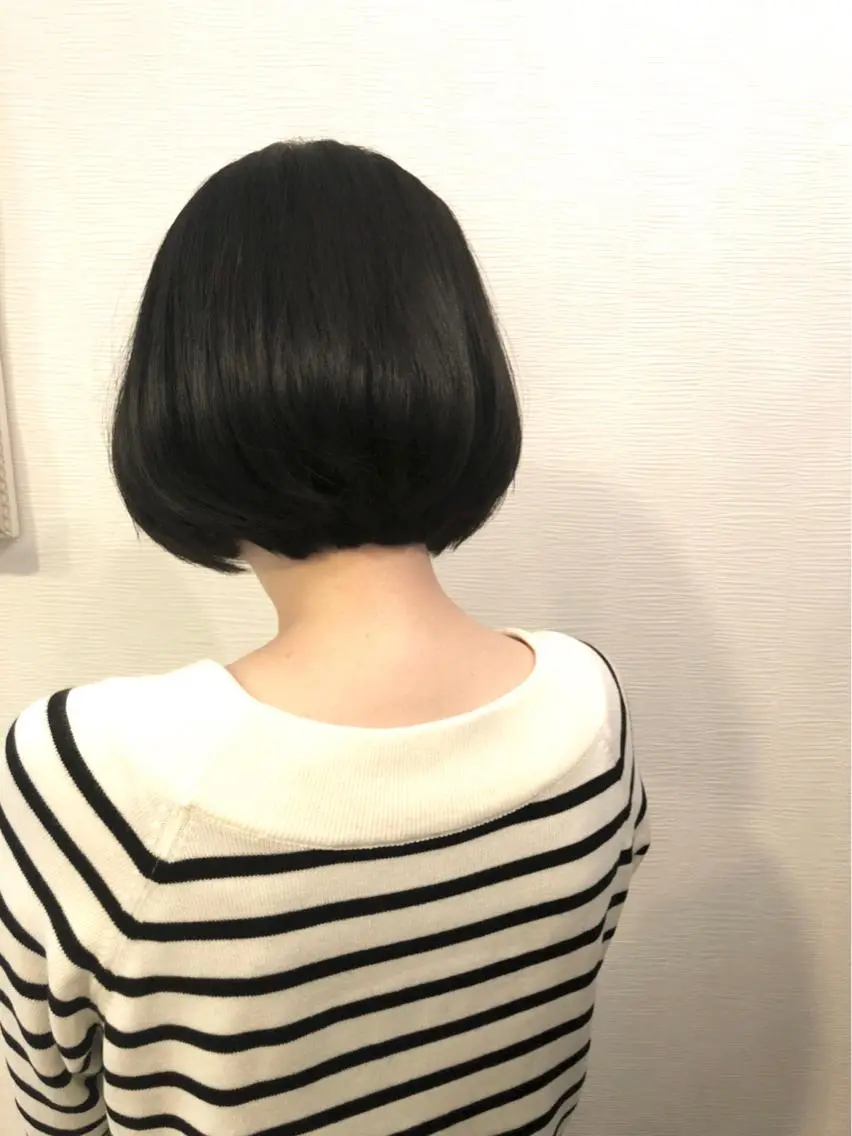 ショート ボブ カット トリートメント 平川 友希子のヘアスタイル