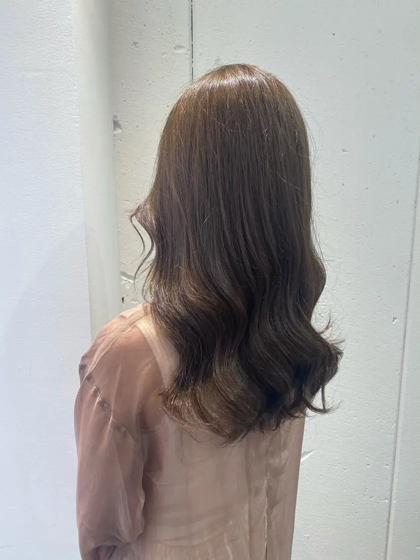 セミロング カラー 似合わせレイヤー 阿波座/ふじむらのヘアスタイル