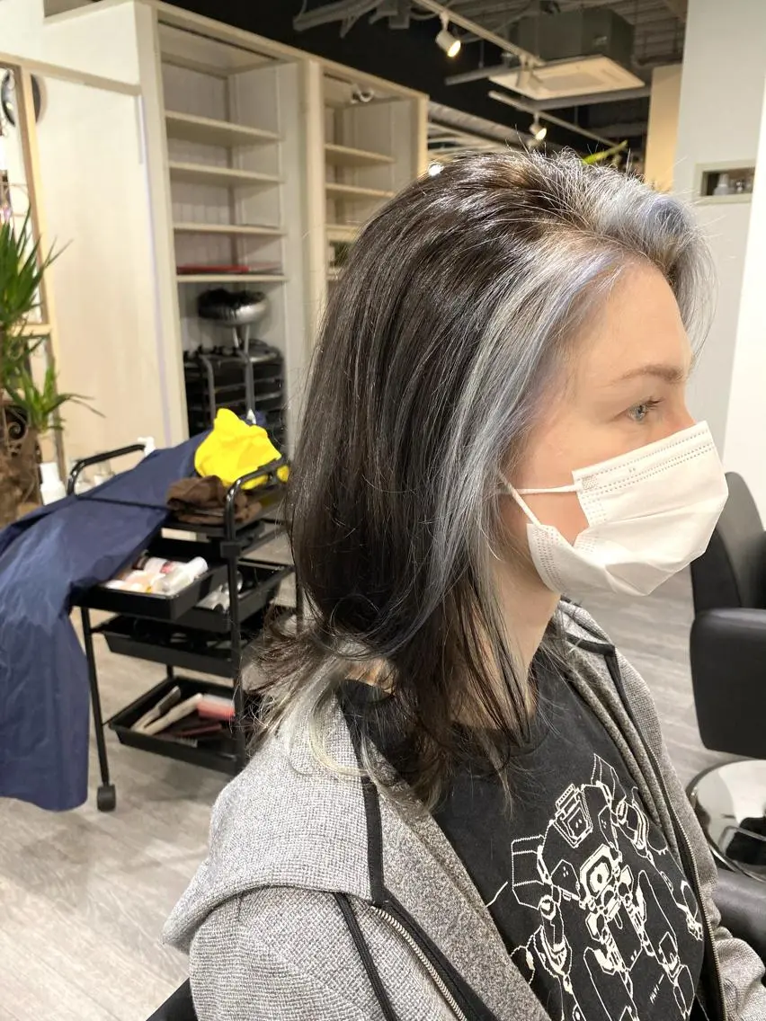 セミロング カラー アディクシーカラー バレイヤージュ ブリーチ ケアブリーチ デザインカラー ヘアカラー 先着1名様限定 カット無料のヘアスタイル