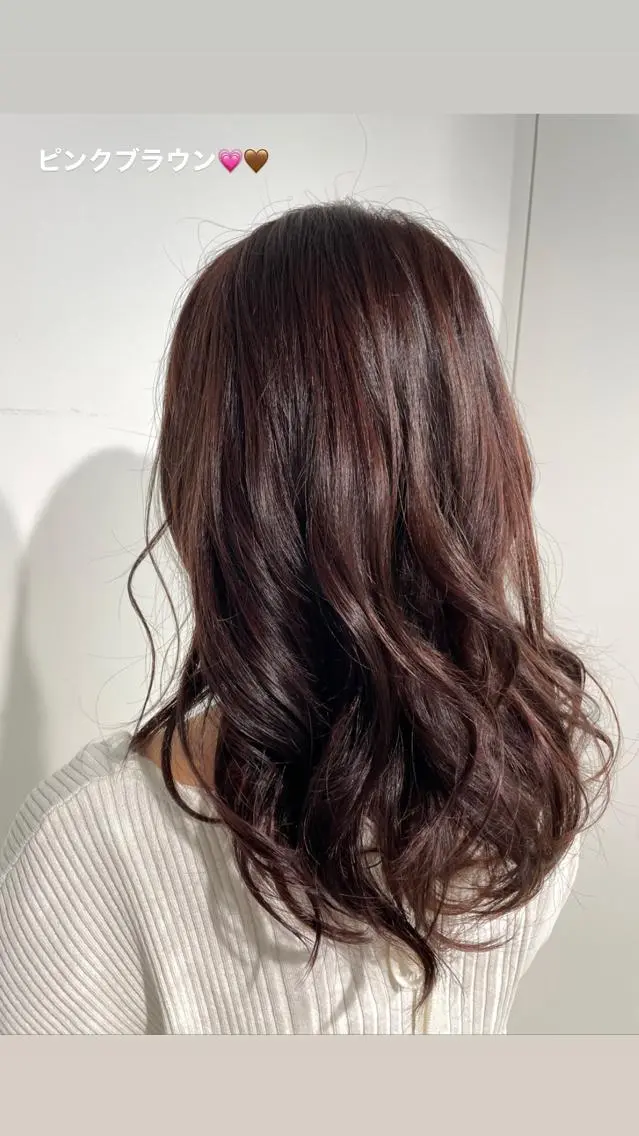 ロング カラー ブラウンカラー ピンクカラー ピンクブラウン 佐藤 遥奈のヘアスタイル