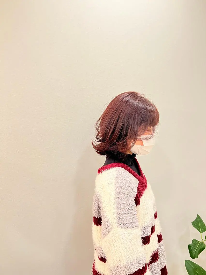 ミディアム カラー ブラウンカラー ピンクカラー ピンクブラウン ボブ 今田 飛奈のヘアスタイル