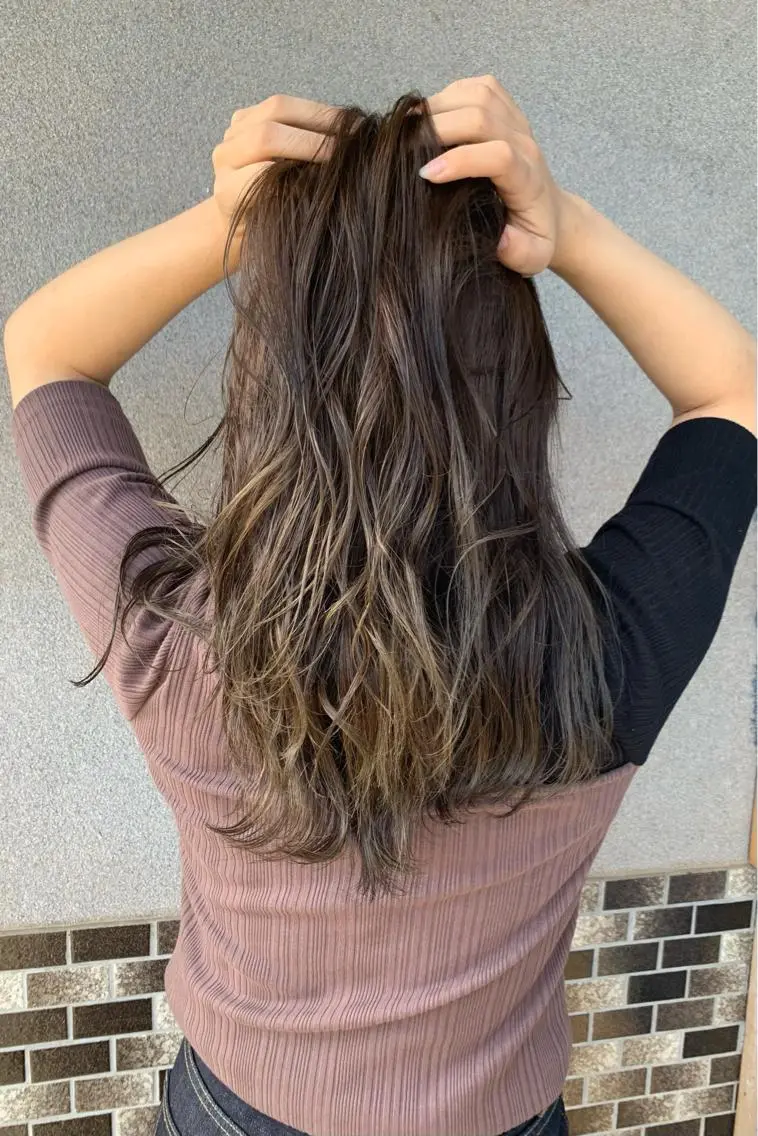 セミロング カラー 渡部 恭子のヘアスタイル
