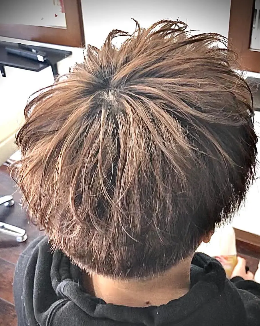 ショート カラー パーマ ヘアアレンジ メンズ メンズパーマ メンズツイストパーマ ツイストパーマ カット men's特化　石井 貴章のヘアスタイル