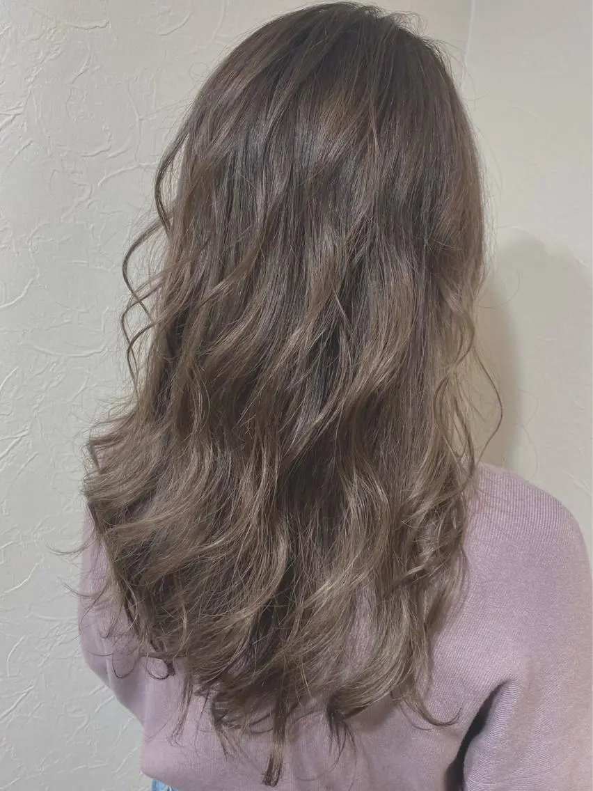 ロング カラー カット ヘアカラー トリートメント 💜 MINORI💜のヘアスタイル