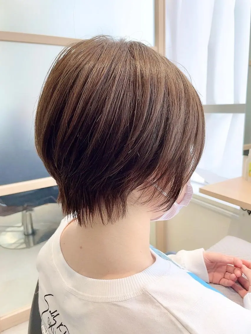 ショート カット ヘアカラー トリートメント 透明感カラー 山中のヘアスタイル