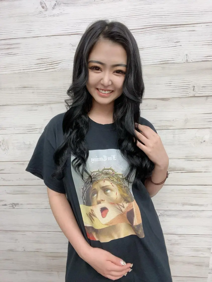 ロング カラー ヘアアレンジ ショートボブ 編み込みエクステ シールエクステ バレイヤージュ 透明感カラー LAVENDIA 初音のヘアスタイル