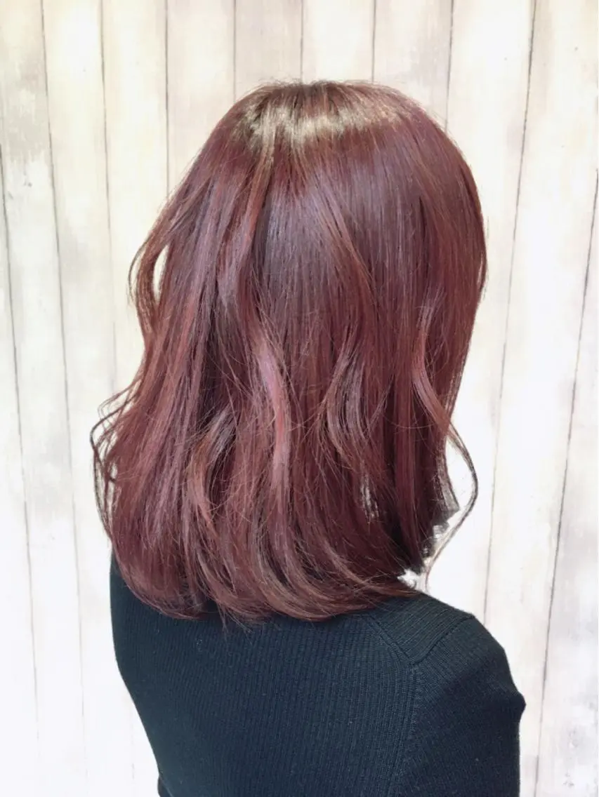 カラー ピンクカラー トップスタイリスト 小澤純一のヘアスタイル