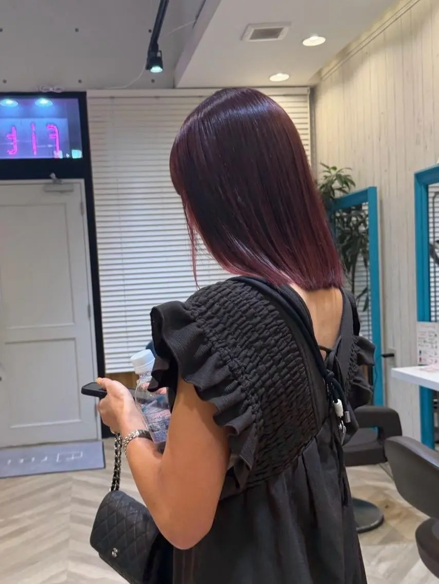 セミロング カラー カット トリートメント レイヤー 髪質改善 fiti横須賀中央のヘアスタイル